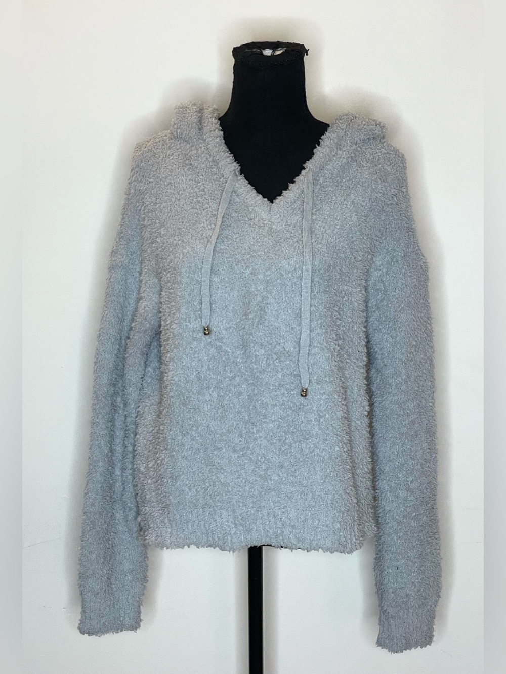 Warm & Cozy- Plush Light Gray Hooded Pullover Sweatshirt Size M